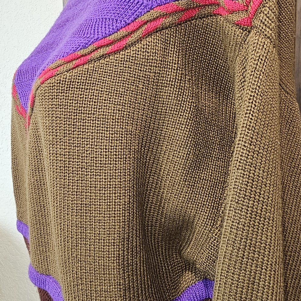 Bogner V-Neck Sweater in Brown and Purple